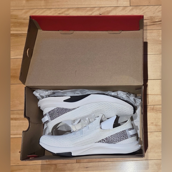 NEW NewBalance Womens DynaSoft Nergize Sport V2 Sneaker (11) - Picture 5 of 6